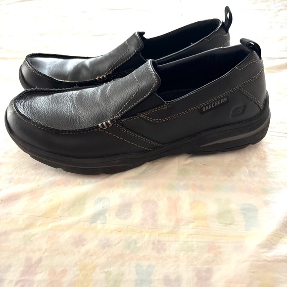 NWT Sketchers Relaxed Fit Harper-Forde Black Slip on Loafers memory foam SZ 9 main image 8